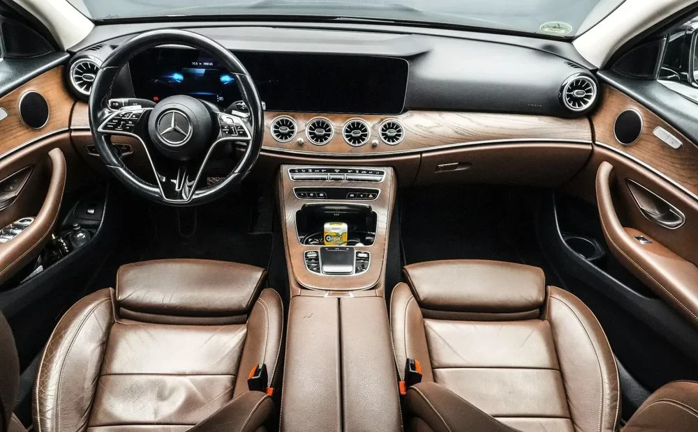 Poza 7 Mercedes-Benz E 220 d 4MATIC Aut.