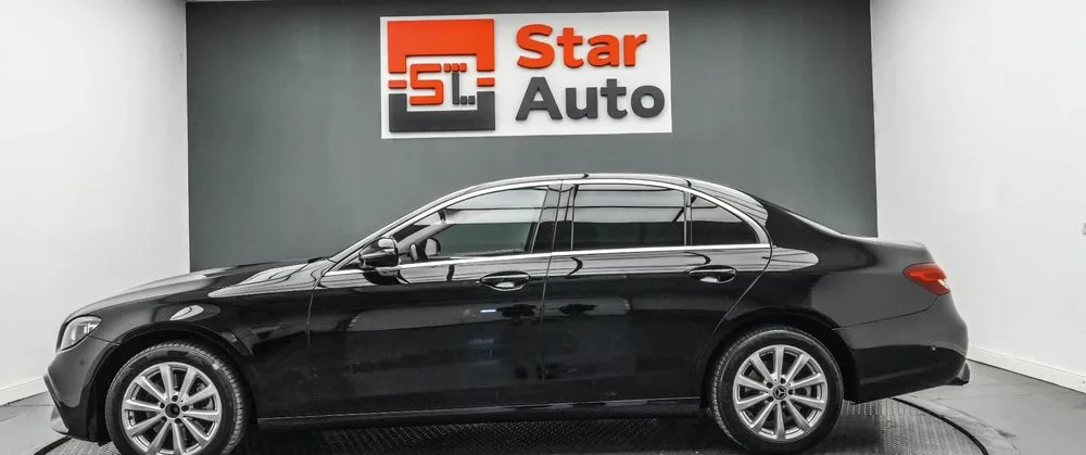 Poza 9 Mercedes-Benz E 220 d 4MATIC Aut.