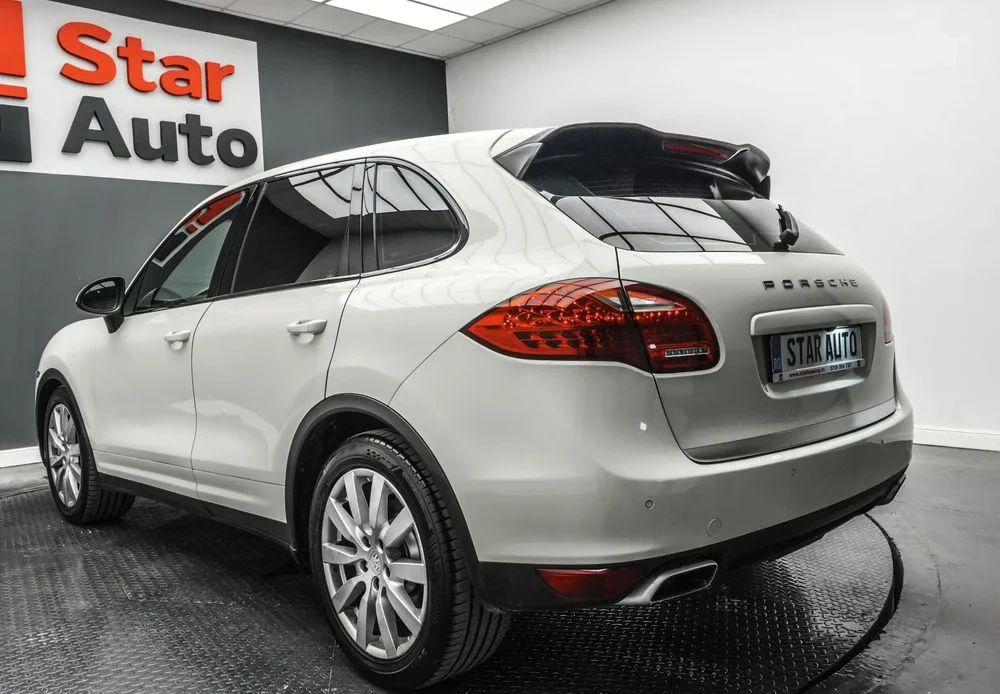 Poza 4 Porsche Cayenne 3.0 L V6