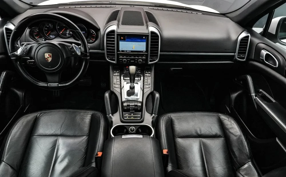 Poza 7 Porsche Cayenne 3.0 L V6