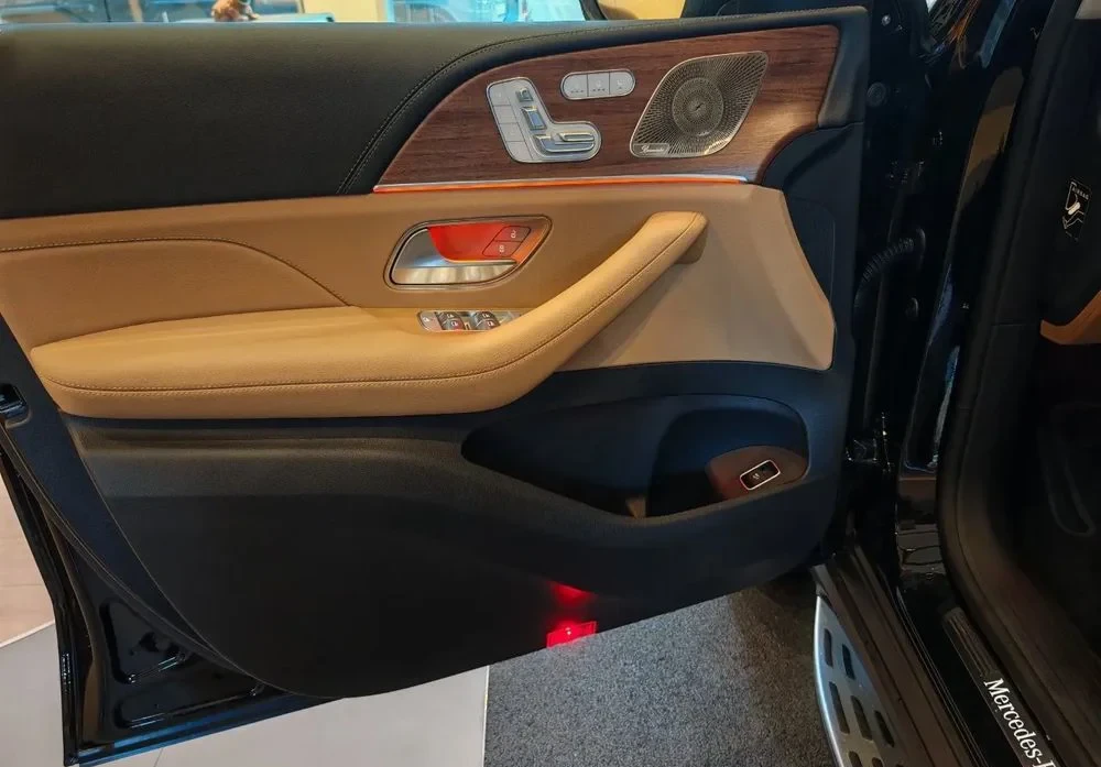 Poza 12 Mercedes-Benz GLE 450 d 4MATIC