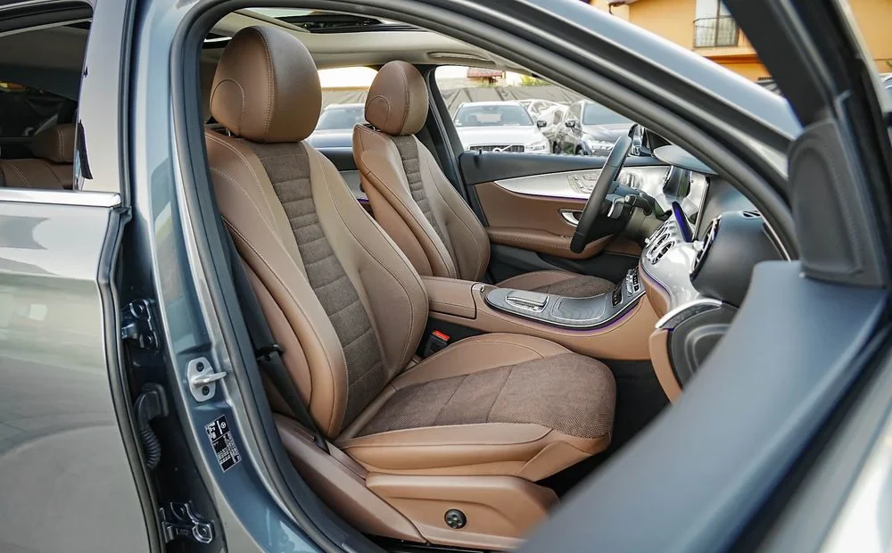 Poza 12 Mercedes-Benz E 300 de 9G-TRONIC Avantgarde