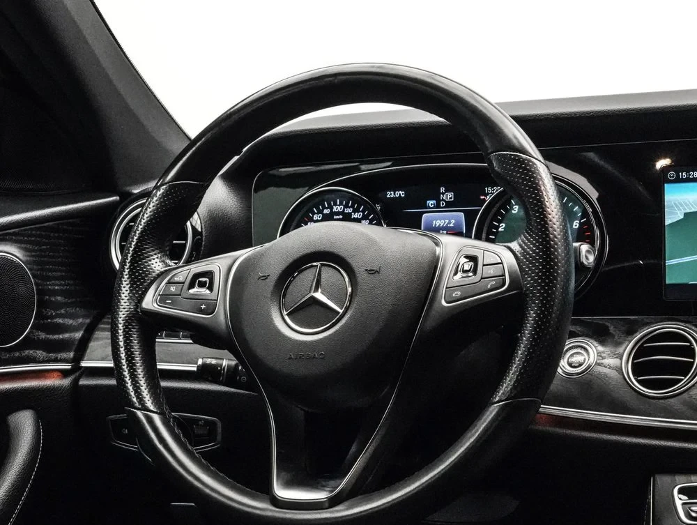 Poza 17 Mercedes-Benz E 350 Aut.