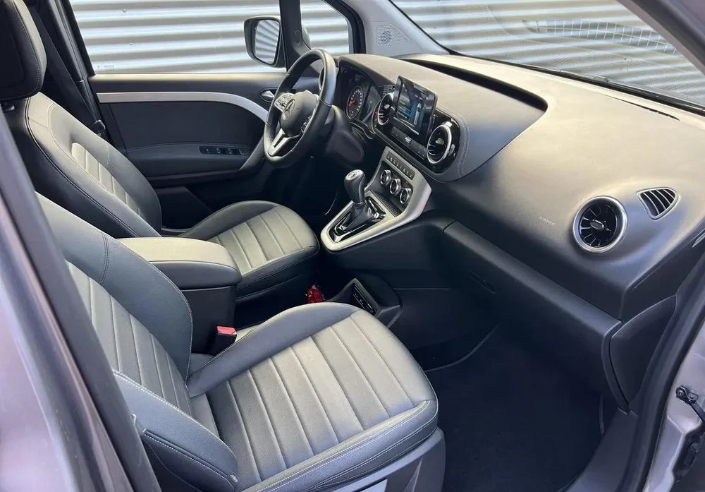 Poza 9 Mercedes-Benz T Clasa 180 7G-DCT PROGRESSIVE