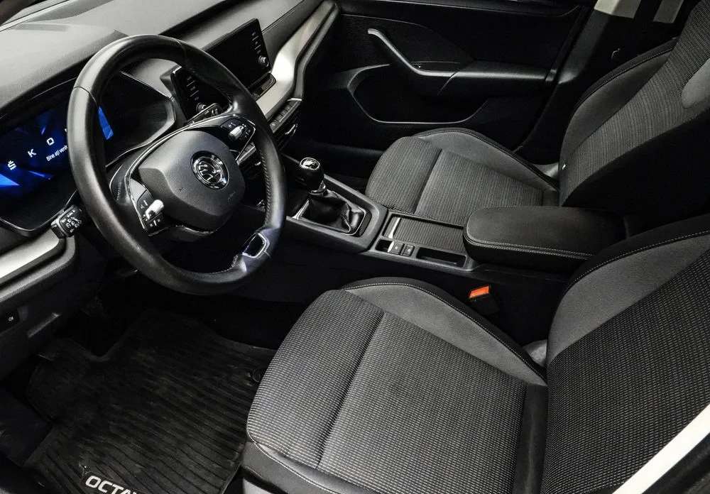 Poza 11 Skoda Octavia 2.0 TDI Style