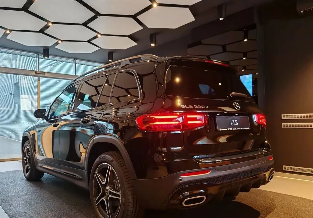 Poza 11 Mercedes-Benz GLB 200 d Aut.