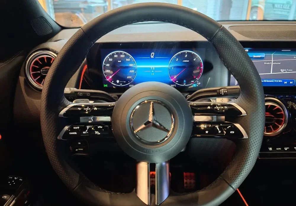 Poza 14 Mercedes-Benz GLB 200 d Aut.