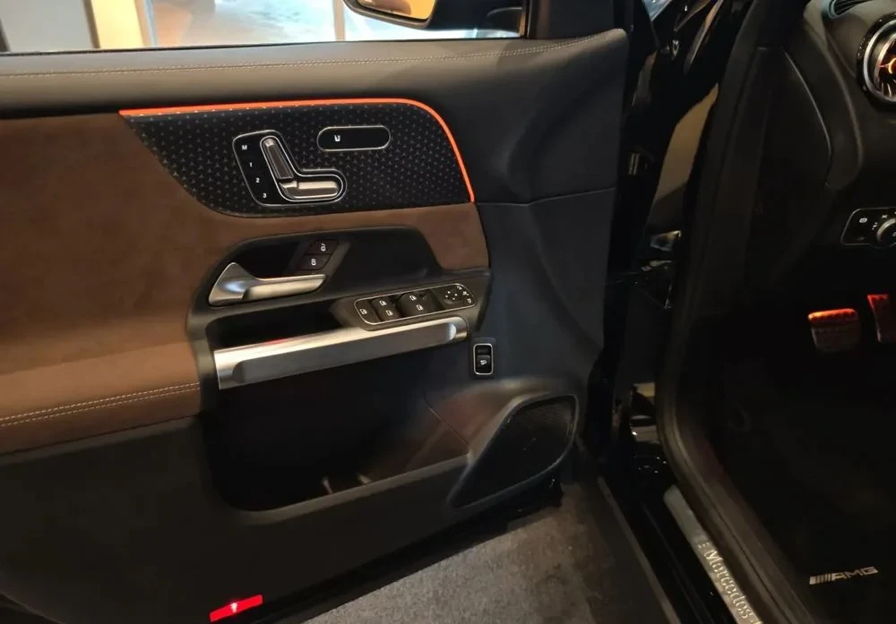 Poza 19 Mercedes-Benz GLB 200 d Aut.