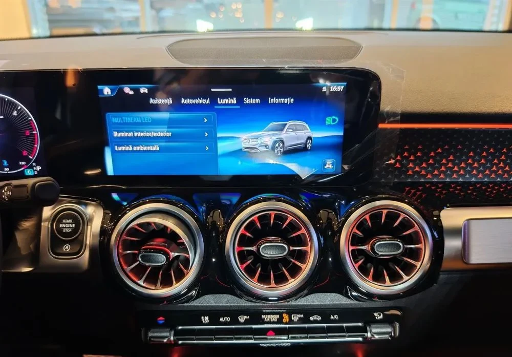 Poza 27 Mercedes-Benz GLB 200 d Aut.