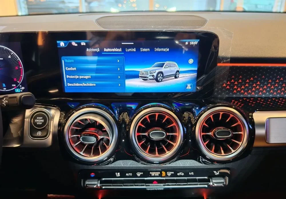 Poza 26 Mercedes-Benz GLB 200 d Aut.