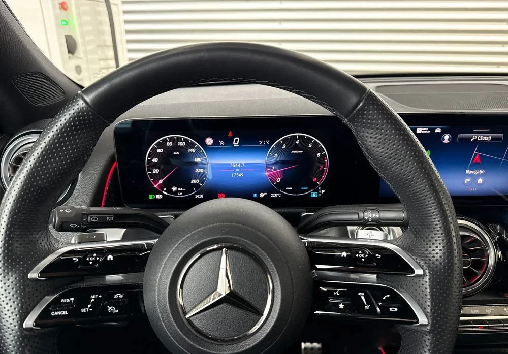 Poza 11 Mercedes-Benz GLB 220 4MATIC MHEV Aut.