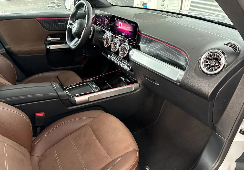 Poza 13 Mercedes-Benz GLB 220 4MATIC MHEV Aut.