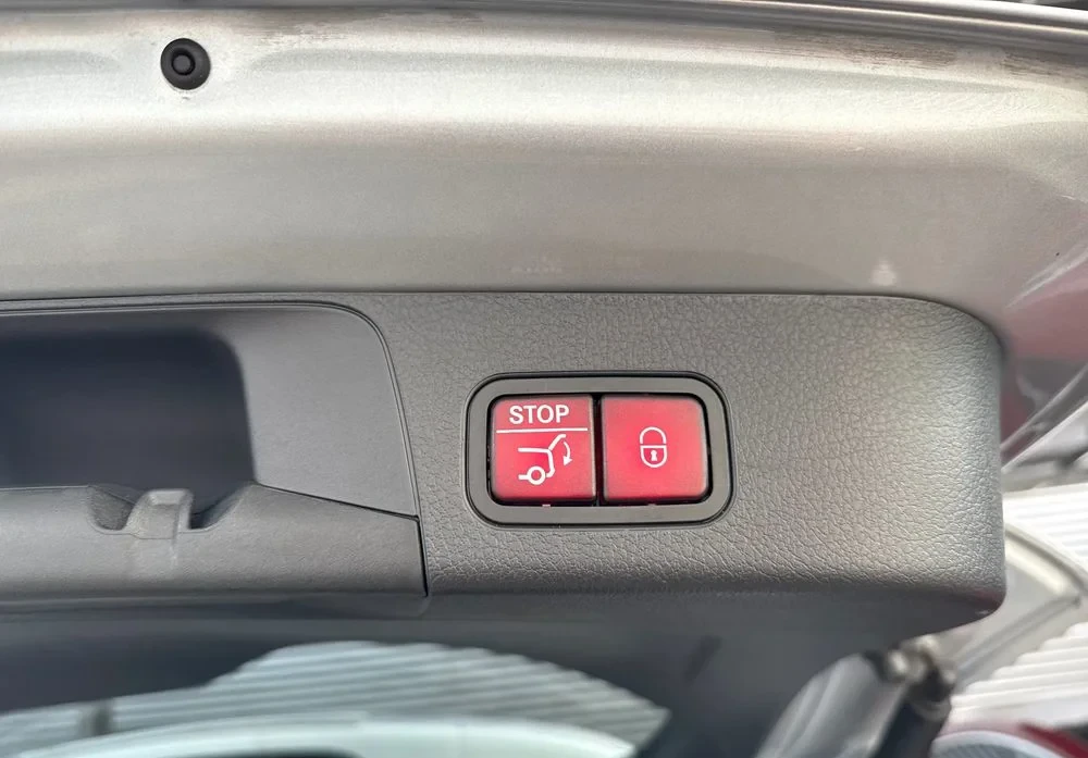 Poza 19 Mercedes-Benz GLB 220 4MATIC MHEV Aut.