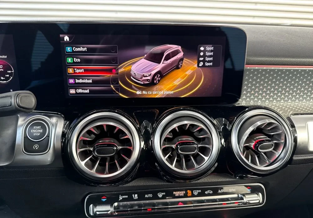 Poza 24 Mercedes-Benz GLB 220 4MATIC MHEV Aut.