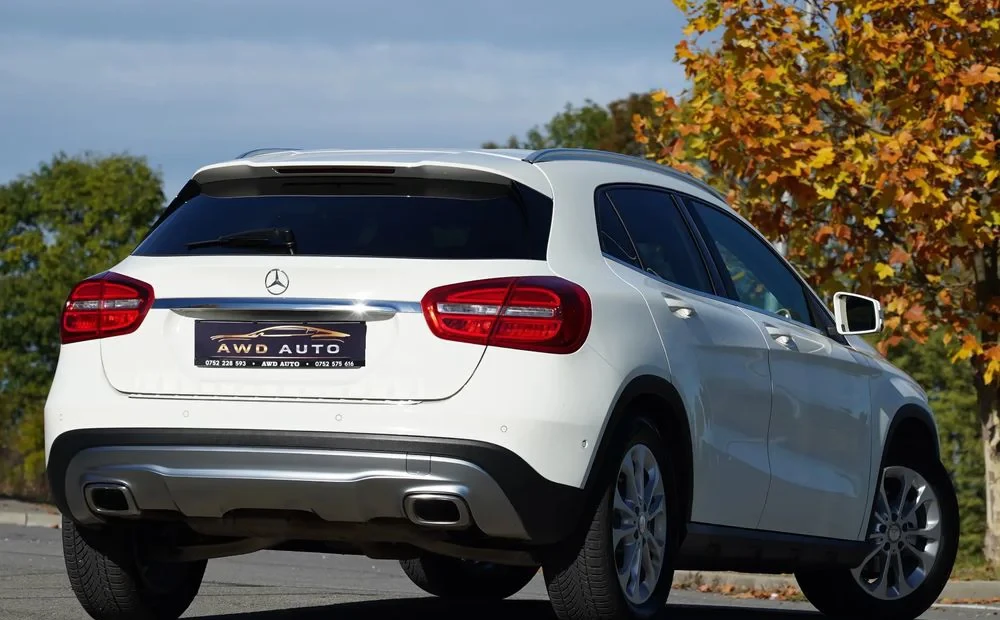 Poza 3 Mercedes-Benz GLA 200 (CDI) d 4Matic 7G-DCT Urban