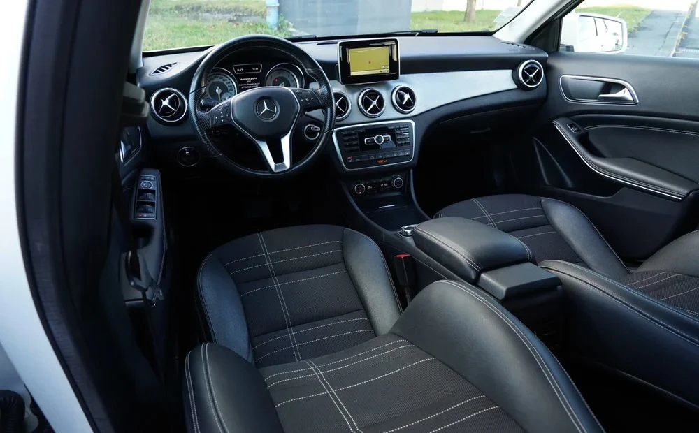 Poza 9 Mercedes-Benz GLA 200 (CDI) d 4Matic 7G-DCT Urban