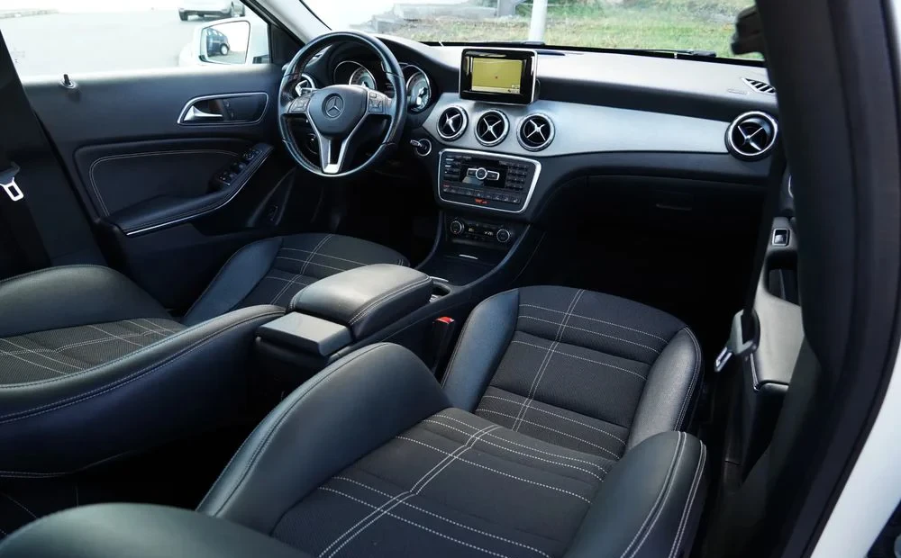 Poza 10 Mercedes-Benz GLA 200 (CDI) d 4Matic 7G-DCT Urban