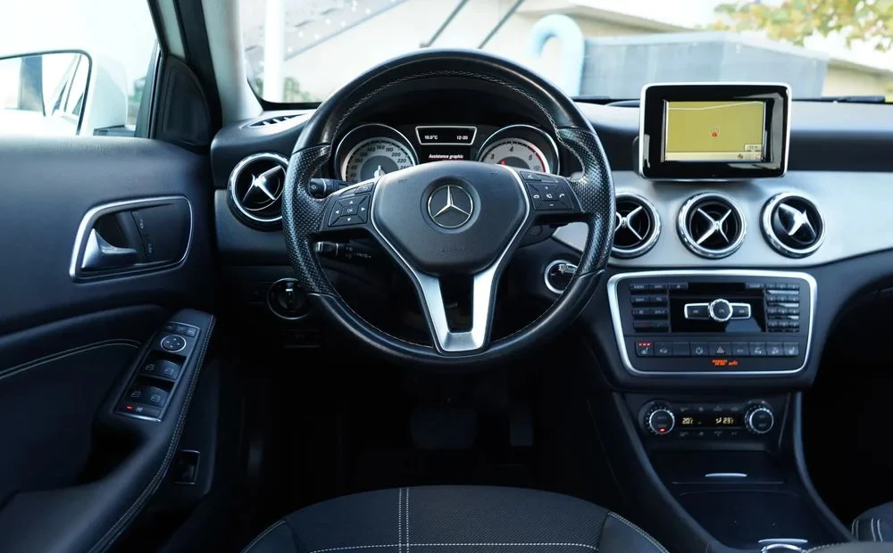 Poza 12 Mercedes-Benz GLA 200 (CDI) d 4Matic 7G-DCT Urban