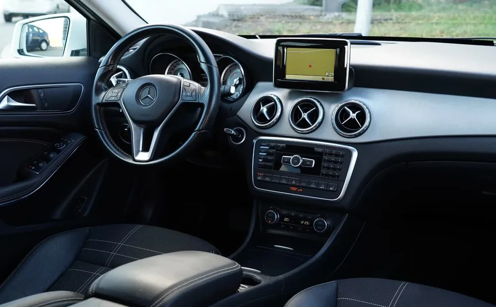 Poza 13 Mercedes-Benz GLA 200 (CDI) d 4Matic 7G-DCT Urban