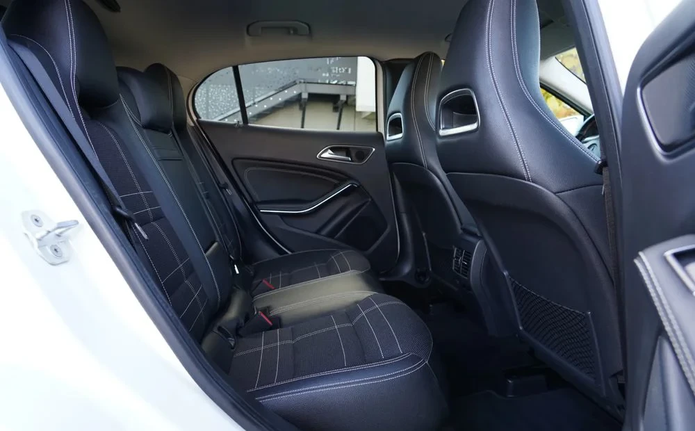 Poza 16 Mercedes-Benz GLA 200 (CDI) d 4Matic 7G-DCT Urban