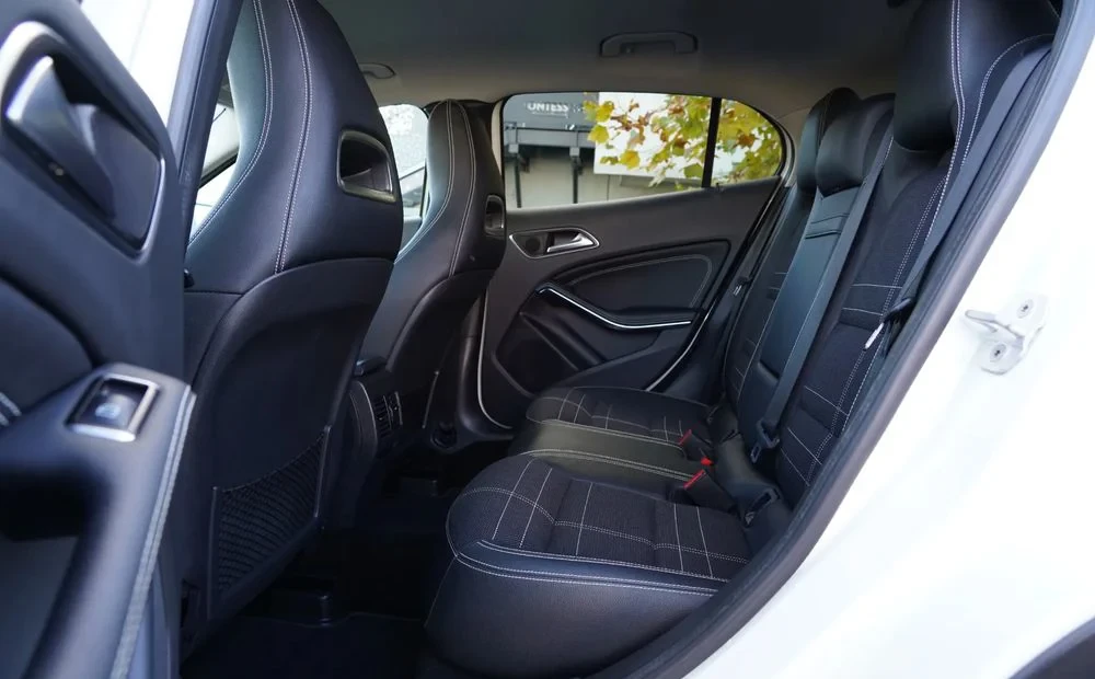 Poza 17 Mercedes-Benz GLA 200 (CDI) d 4Matic 7G-DCT Urban