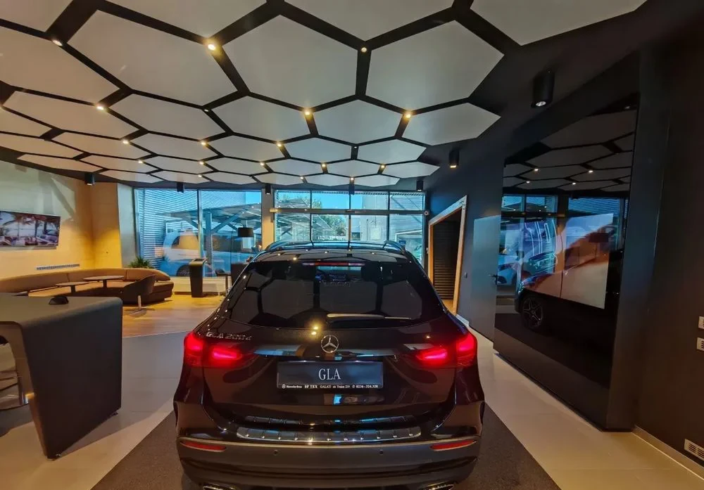 Poza 14 Mercedes-Benz GLA 200 d Aut.