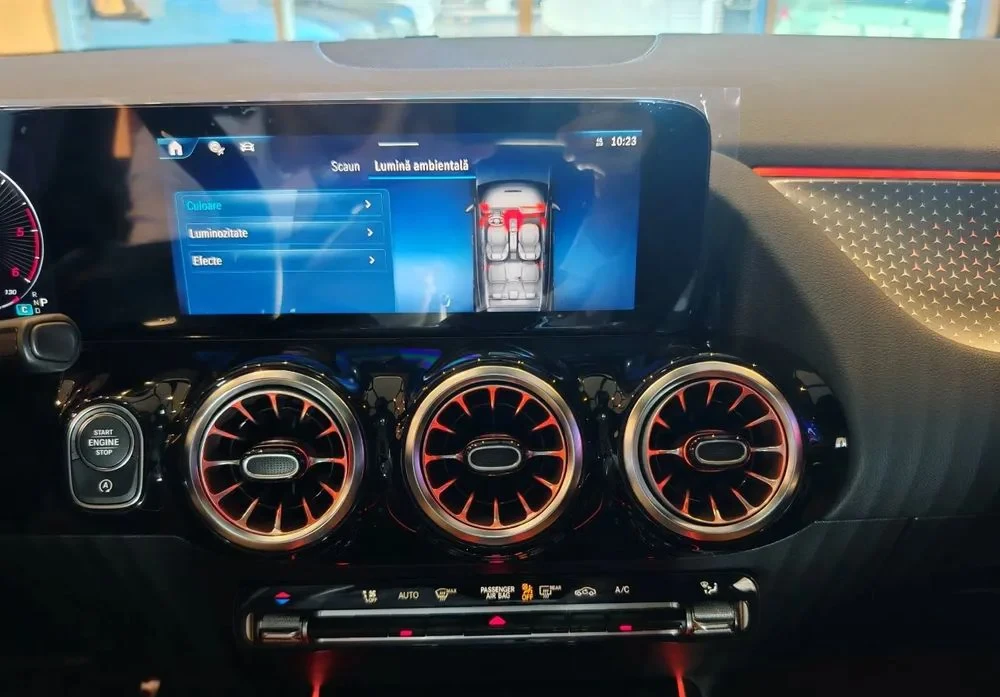 Poza 25 Mercedes-Benz GLA 200 d Aut.