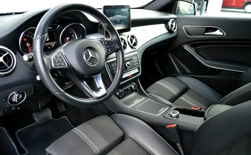 Poza 12 Mercedes-Benz GLA 200 (CDI) d 7G-DCT AMG Line