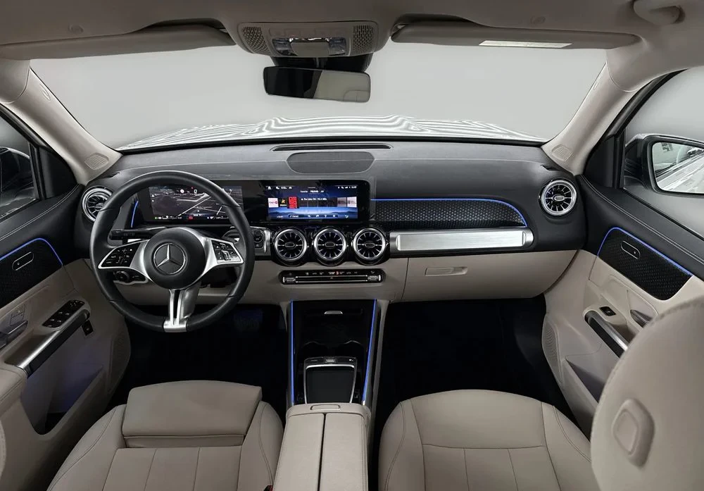 Poza 4 Mercedes-Benz GLB 200 d 4MATIC Aut.