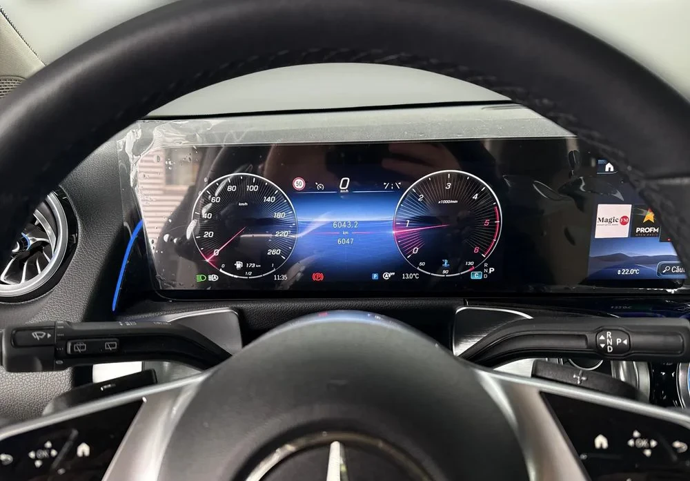 Poza 5 Mercedes-Benz GLB 200 d 4MATIC Aut.