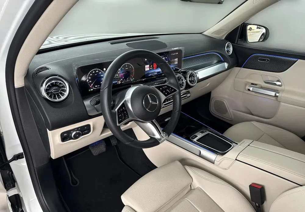 Poza 6 Mercedes-Benz GLB 200 d 4MATIC Aut.