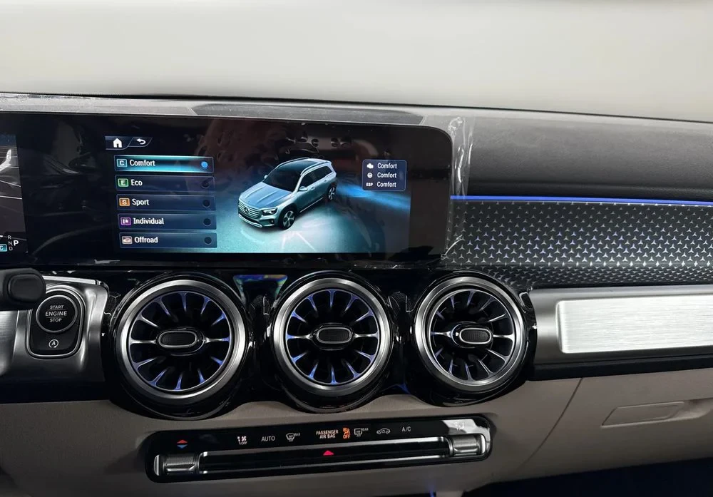 Poza 7 Mercedes-Benz GLB 200 d 4MATIC Aut.