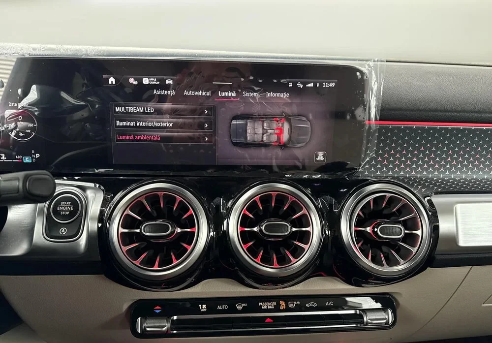 Poza 13 Mercedes-Benz GLB 200 d 4MATIC Aut.