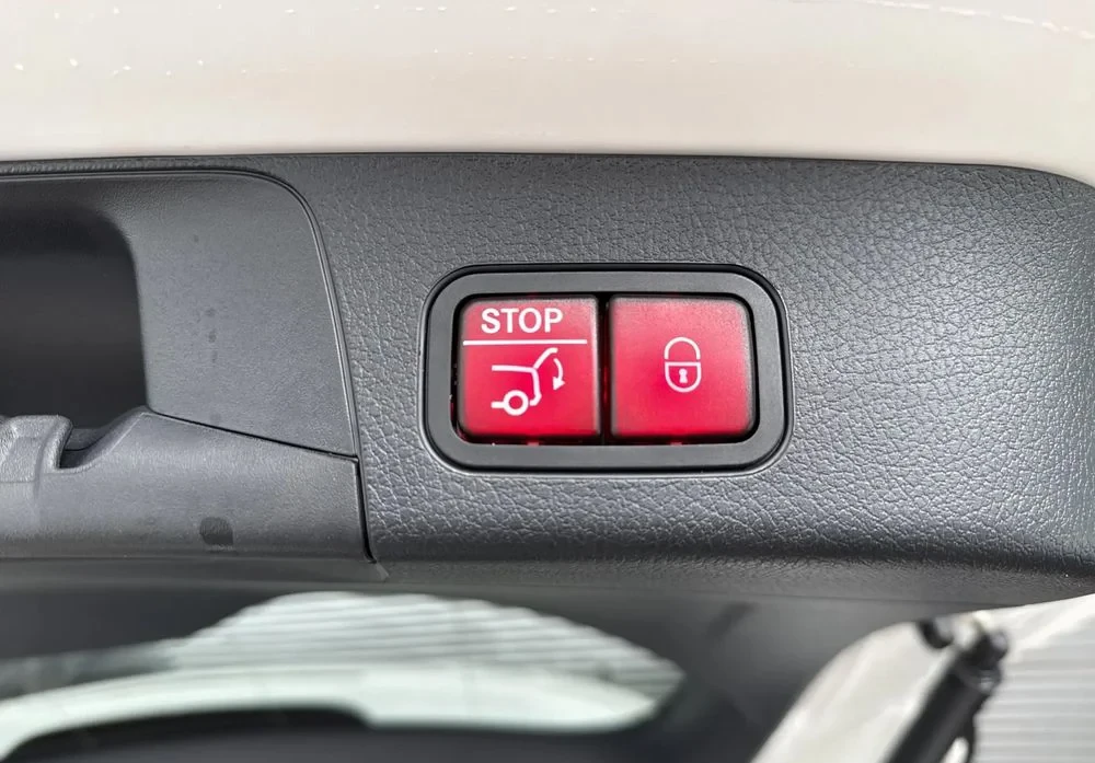 Poza 27 Mercedes-Benz GLB 200 d 4MATIC Aut.