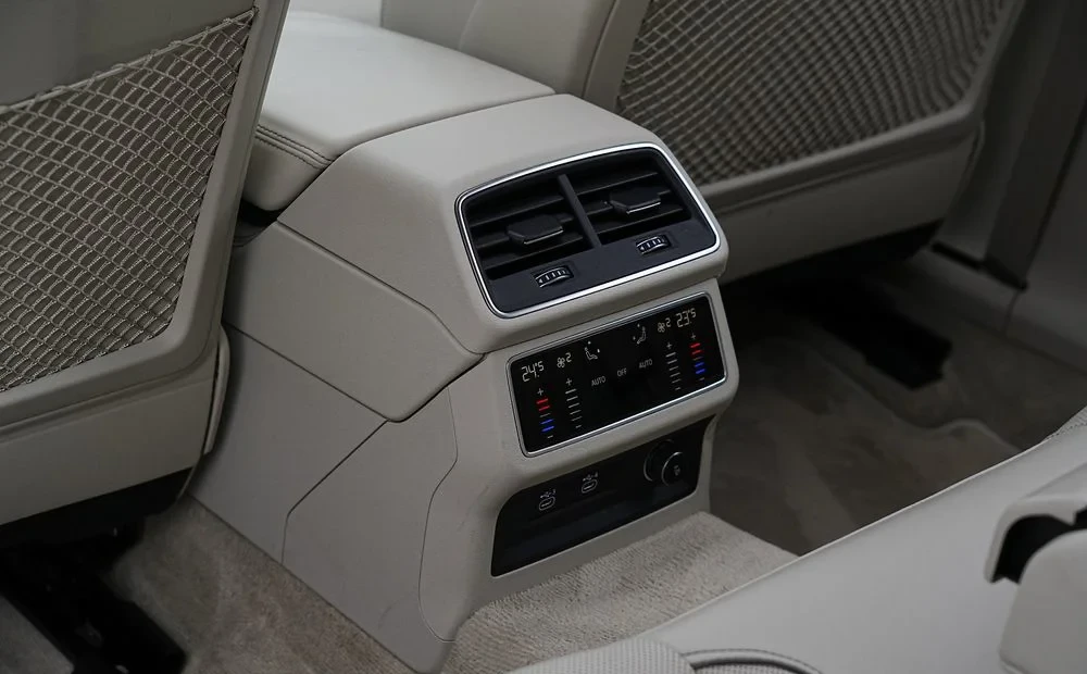 Poza 15 Audi A6 Avant 2.0 40 TDI S tronic Design