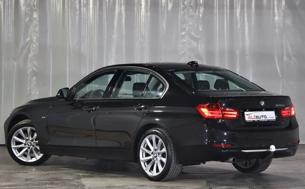 Poza 4 BMW Seria 3 320d Touring Aut. Modern Line