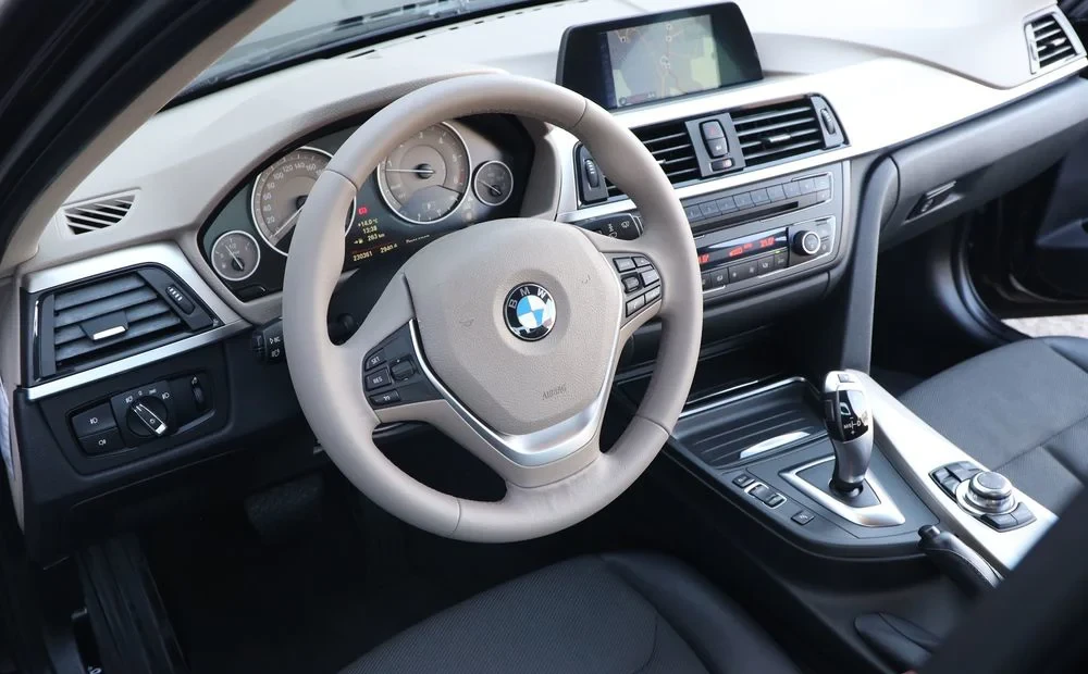 Poza 19 BMW Seria 3 320d Touring Aut. Modern Line