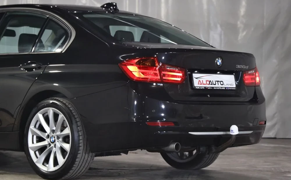 Poza 28 BMW Seria 3 320d Touring Aut. Modern Line