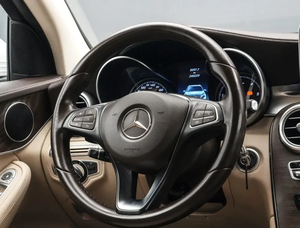 Poza 17 Mercedes-Benz GLC 220 d 4MATIC