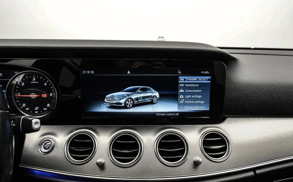 Poza 21 Mercedes-Benz E 200 d Aut.