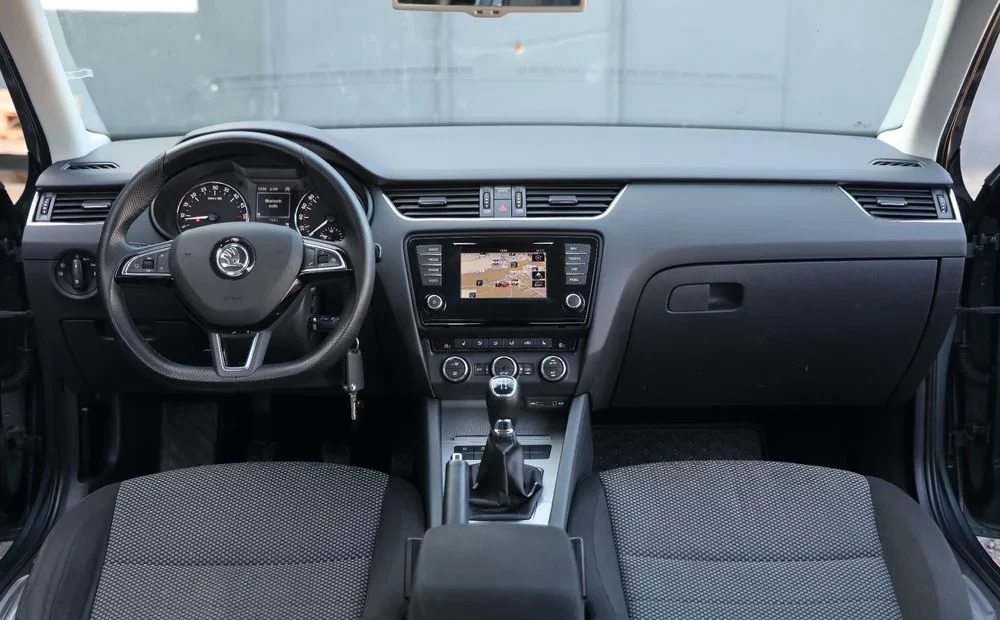 Poza 14 Skoda Octavia 1.6 TDI ACTIVE