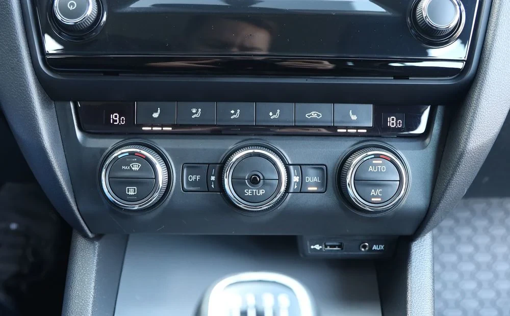 Poza 24 Skoda Octavia 1.6 TDI ACTIVE