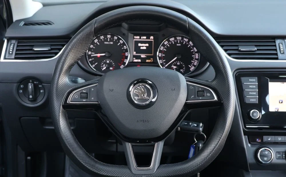 Poza 26 Skoda Octavia 1.6 TDI ACTIVE