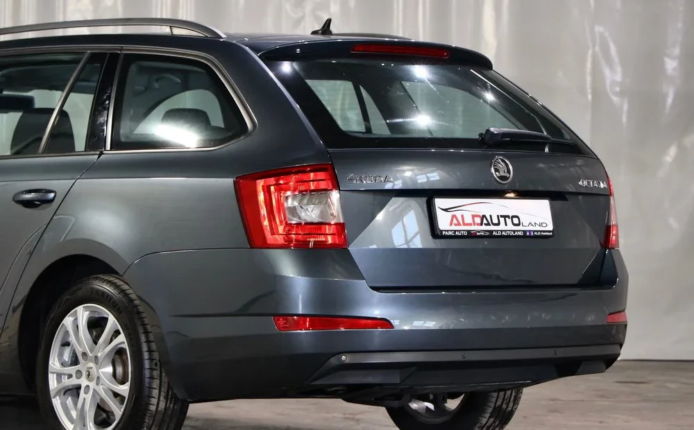 Poza 32 Skoda Octavia 1.6 TDI ACTIVE
