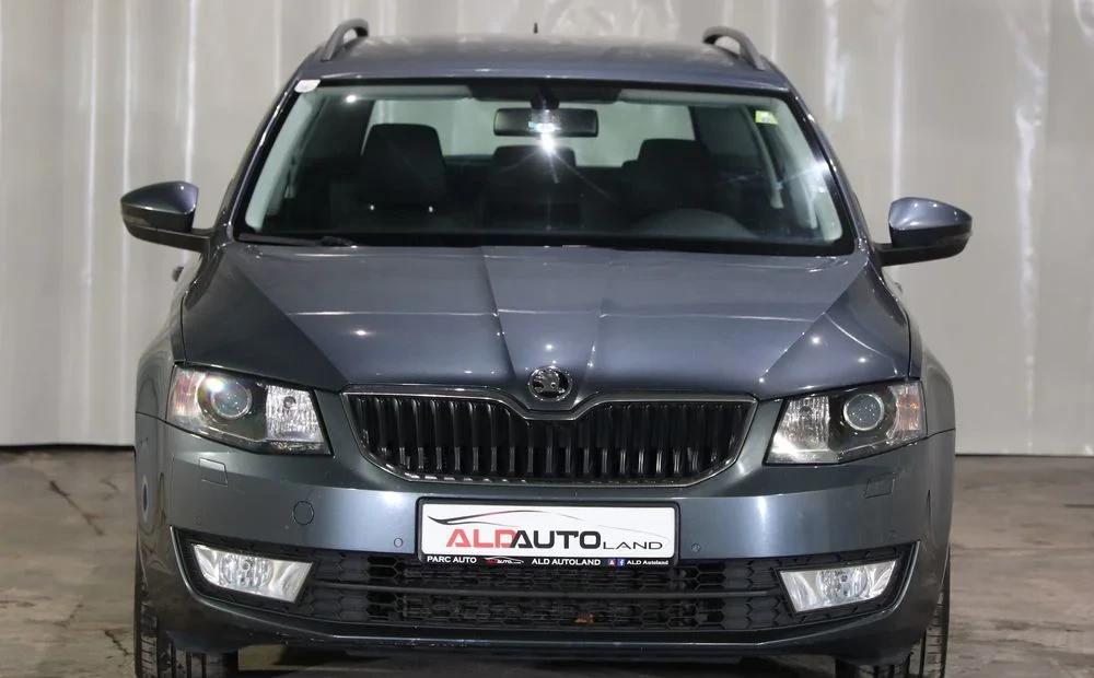 Poza 33 Skoda Octavia 1.6 TDI ACTIVE