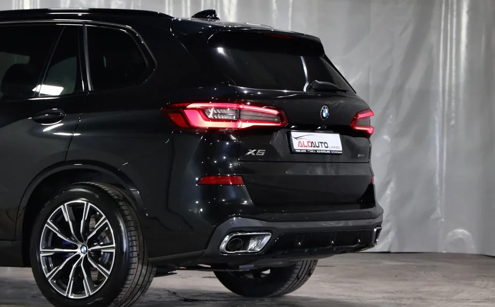 Poza 32 BMW X5 xDrive25d Sport-Aut.