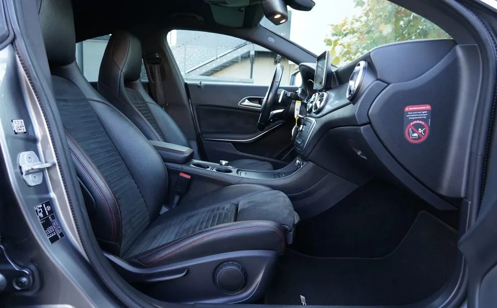 Poza 22 Mercedes-Benz CLA 200 (CDI) d 7G-DCT AMG Line