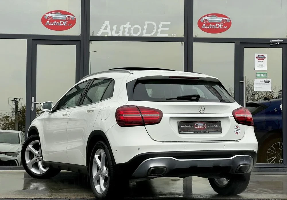 Poza 3 Mercedes-Benz GLA 180 7G-DCT Urban