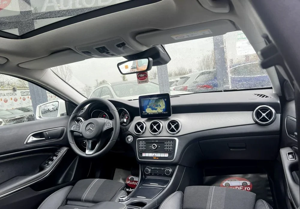 Poza 6 Mercedes-Benz GLA 180 7G-DCT Urban
