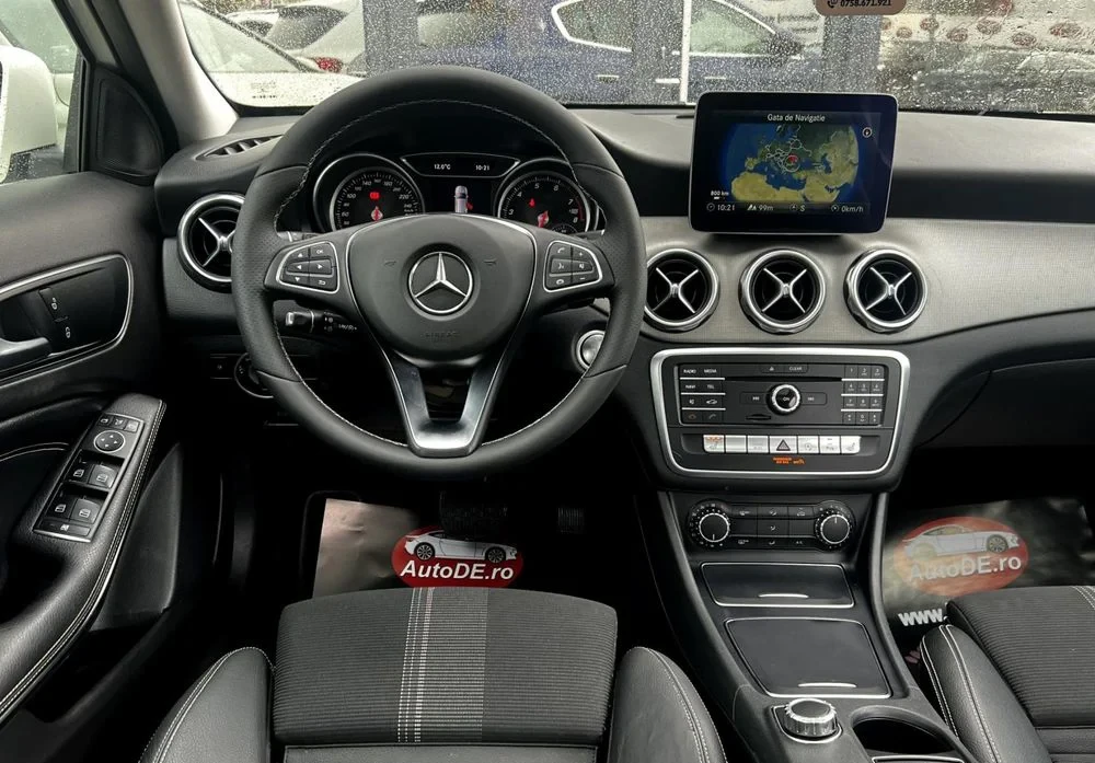 Poza 9 Mercedes-Benz GLA 180 7G-DCT Urban